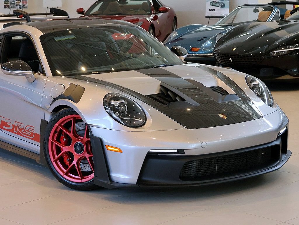 Used 2025 Porsche 911 GT3 RS RWD image 40