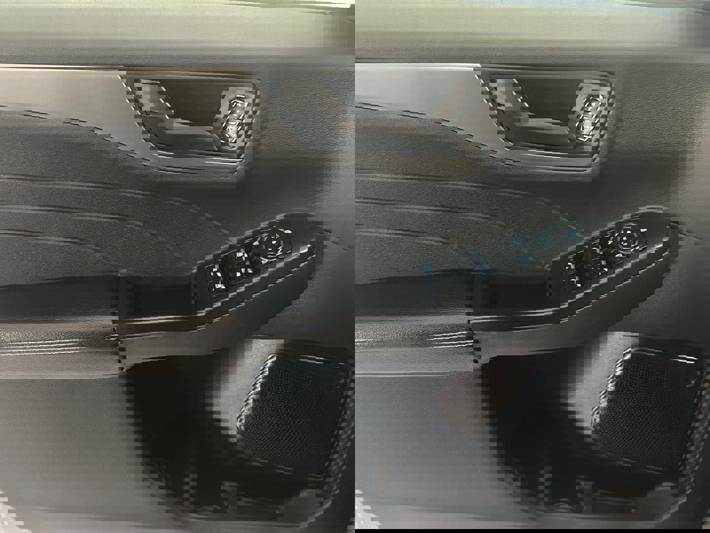 Used 2024 Ford Escape Active image 11