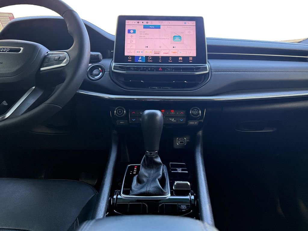 Used 2023 Jeep Compass High Altitude image 11