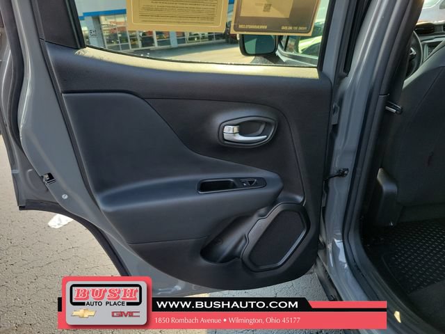 Used 2020 Jeep Renegade Trailhawk w/ Cold Weather Group AWD/4WD image 15