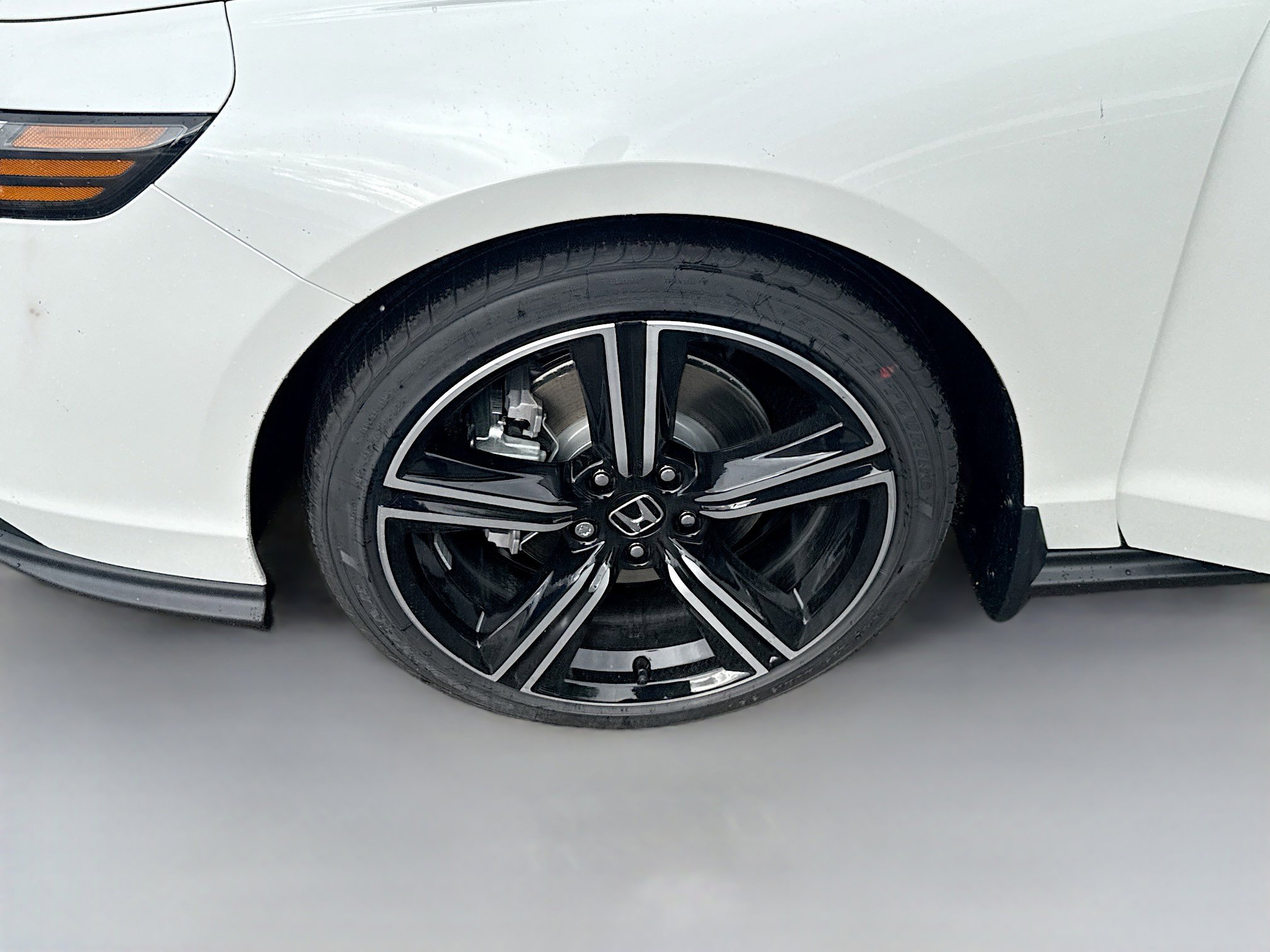 Used 2025 Honda Accord Sport image 23