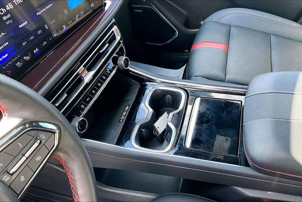 Used 2024 Chevrolet Traverse RS w/ LPO, Floor Liner Package AWD/4WD image 18