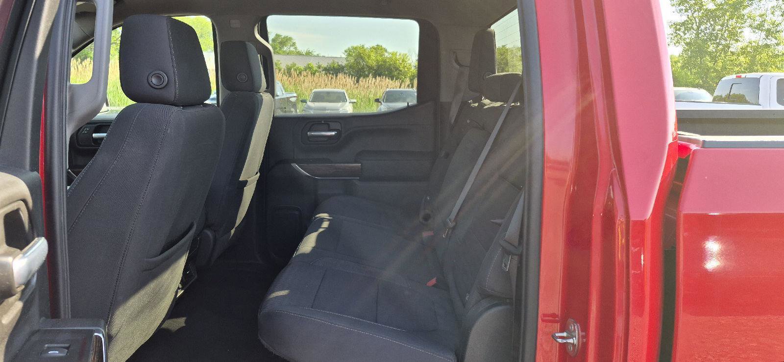 Used 2020 GMC Sierra 1500 Elevation w/ Elevation Value Package AWD/4WD image 8