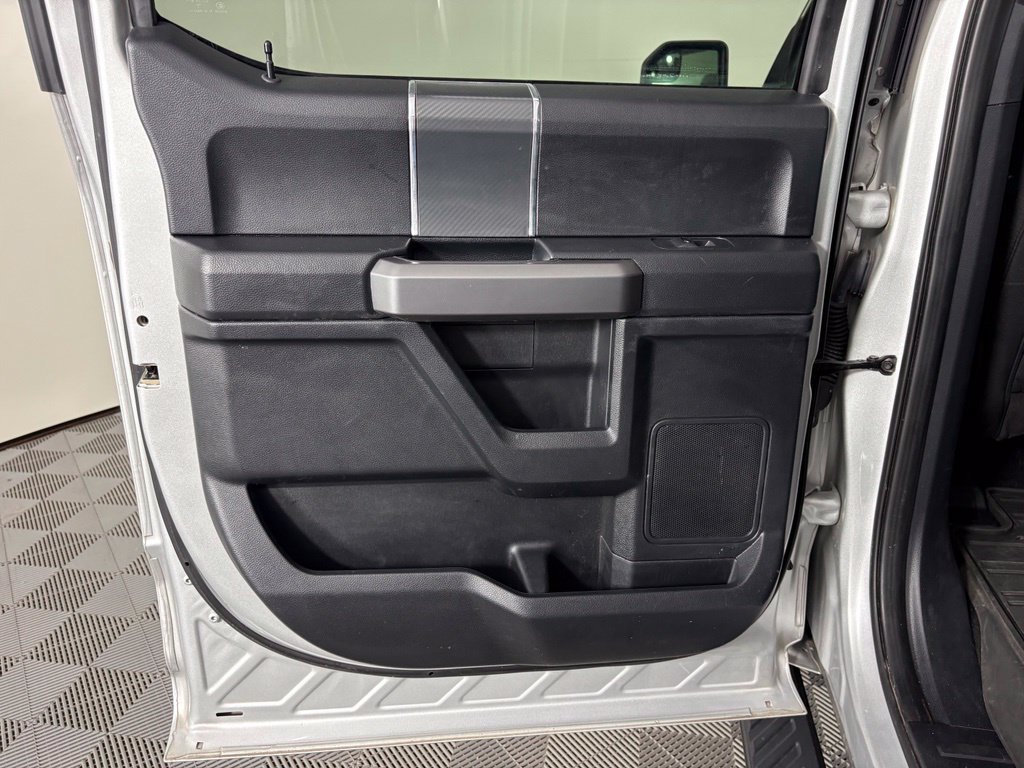 Used 2019 Ford F150 XLT w/ Equipment Group 302A Luxury AWD/4WD image 48