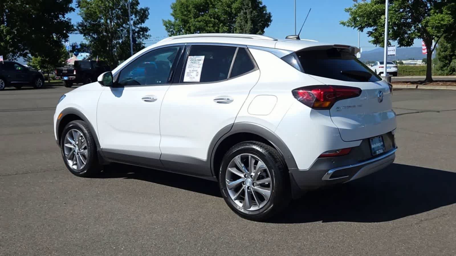 Used 2021 Buick Encore GX Essence w/ Advanced Technology Package AWD/4WD image 6