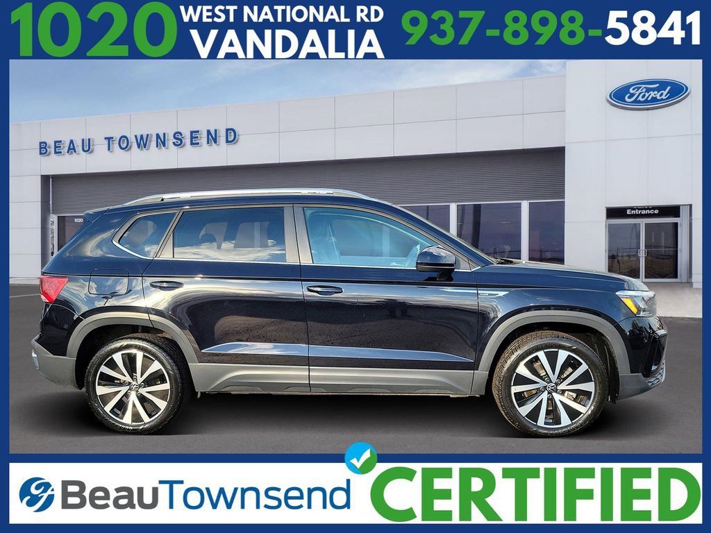 Used 2024 Volkswagen Taos SE image 3