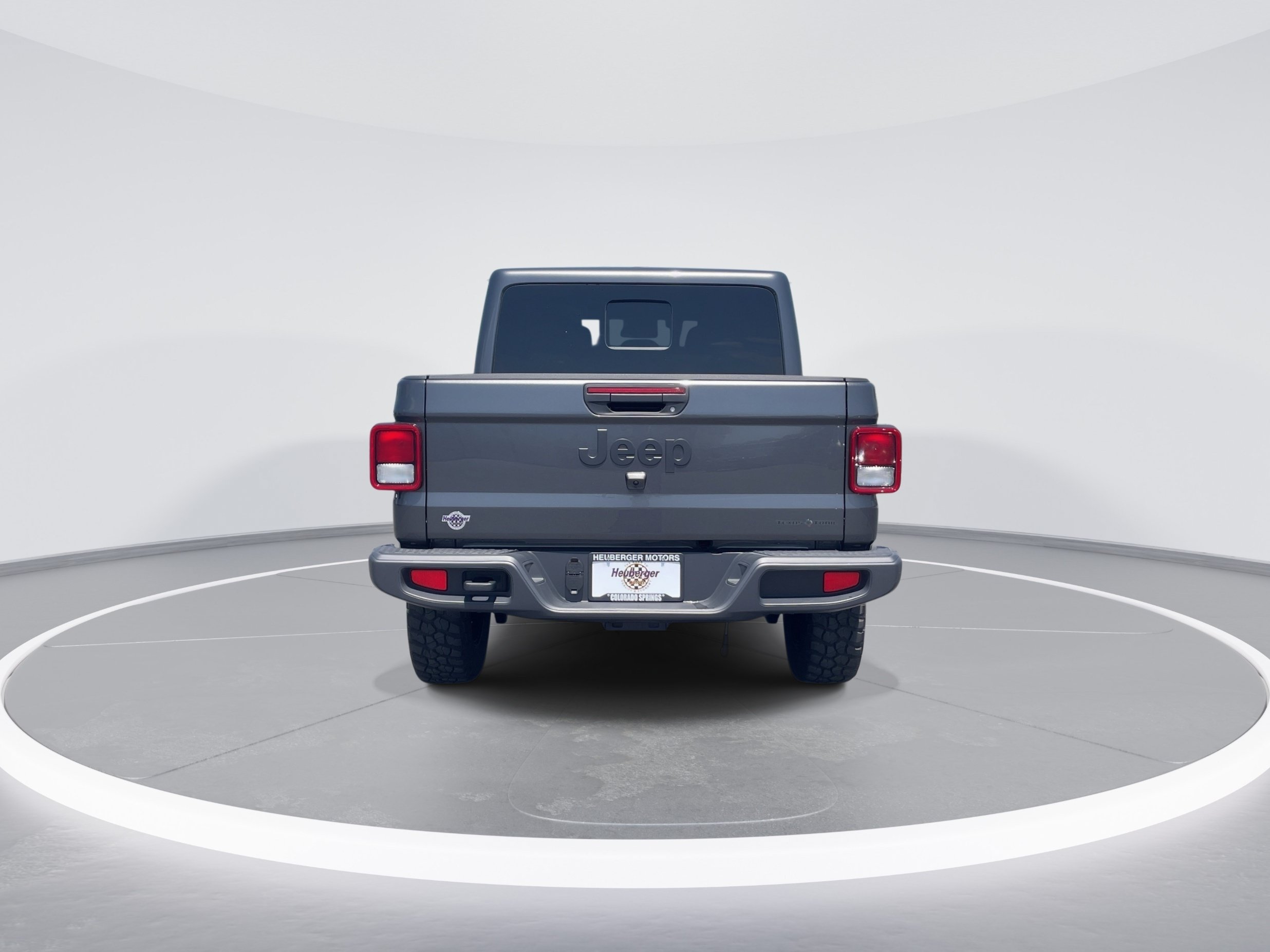 Used 2025 Jeep Gladiator Sport AWD/4WD image 6