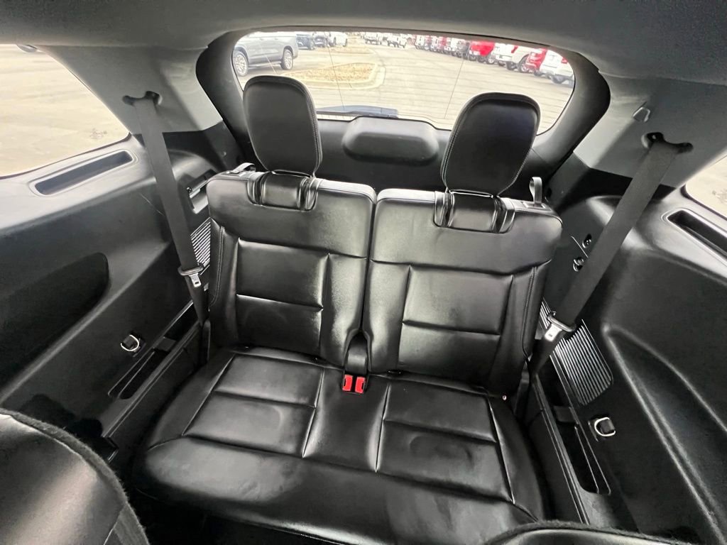 Used 2023 Ford Explorer XLT w/ Equipment Group 202A image 25