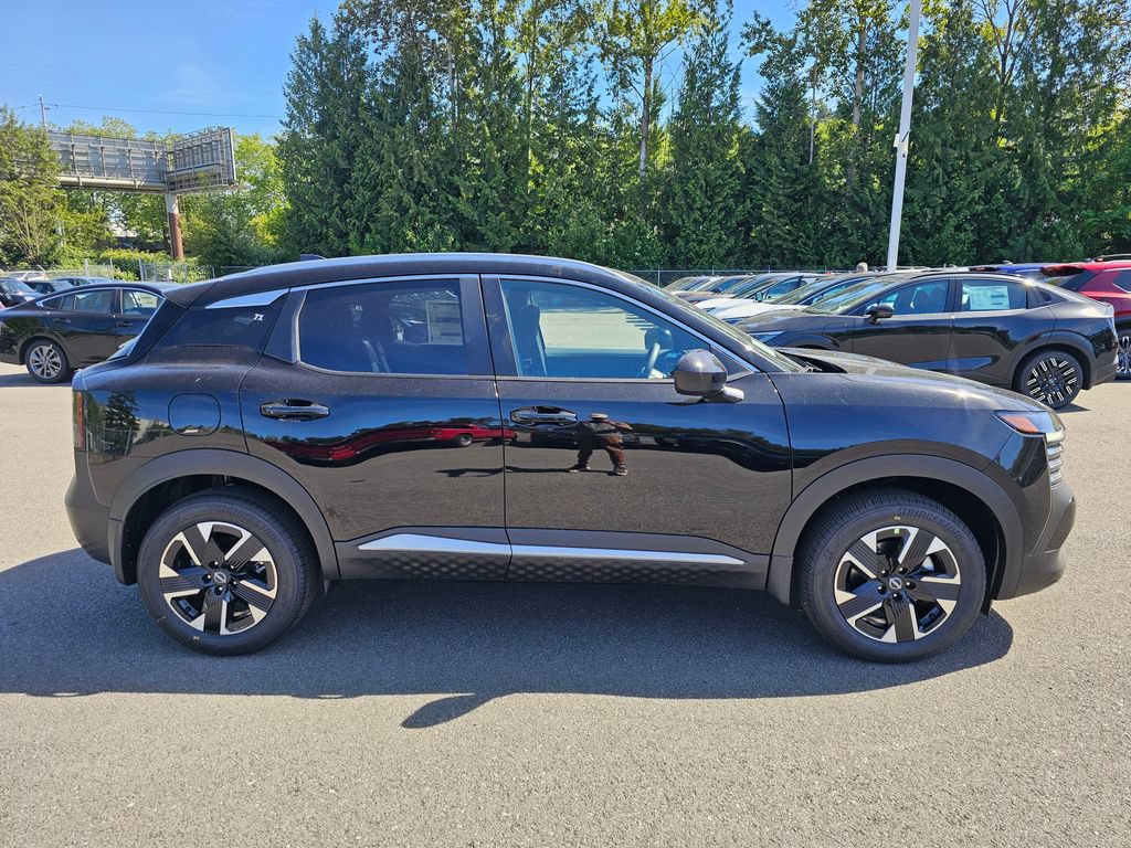 New 2026 Nissan Kicks SV w/ SV Premium Package AWD/4WD image 4