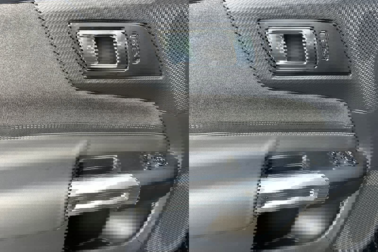 Certified 2026 Ford Mustang Coupe RWD image 12