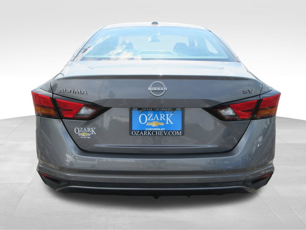 Used 2024 Nissan Altima 2.5 SV FWD image 4