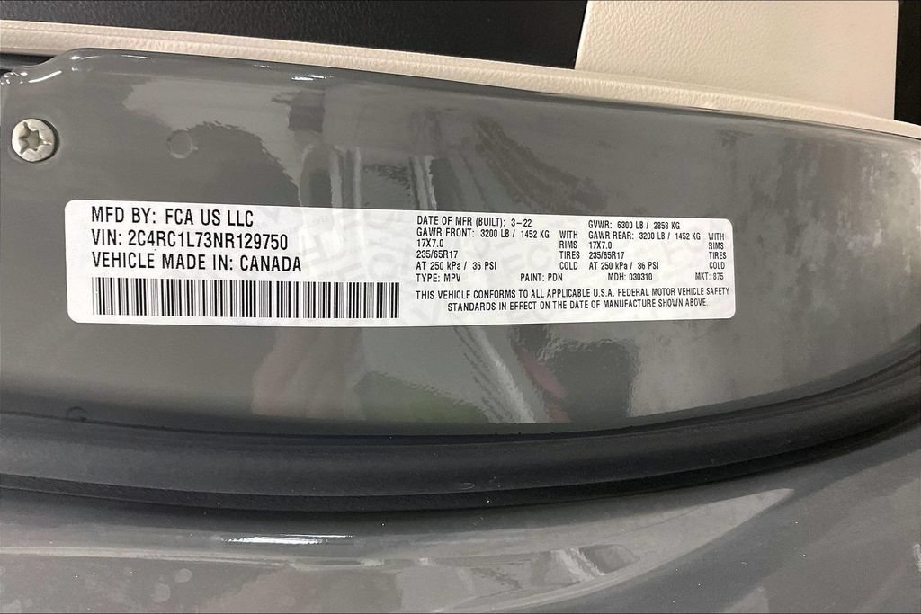 Used 2022 Chrysler Pacifica Touring-L FWD image 42
