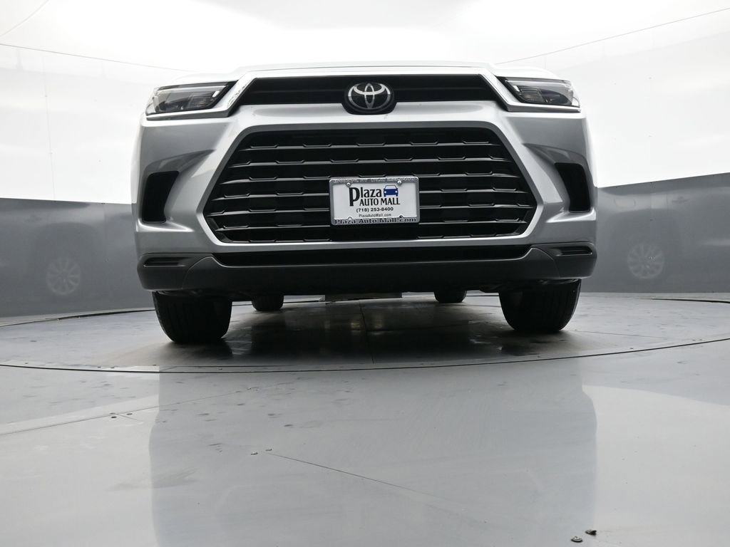Certified 2025 Toyota Grand Highlander AWD image 28