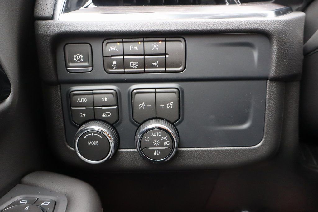 New 2026 Chevrolet Suburban Premier image 11