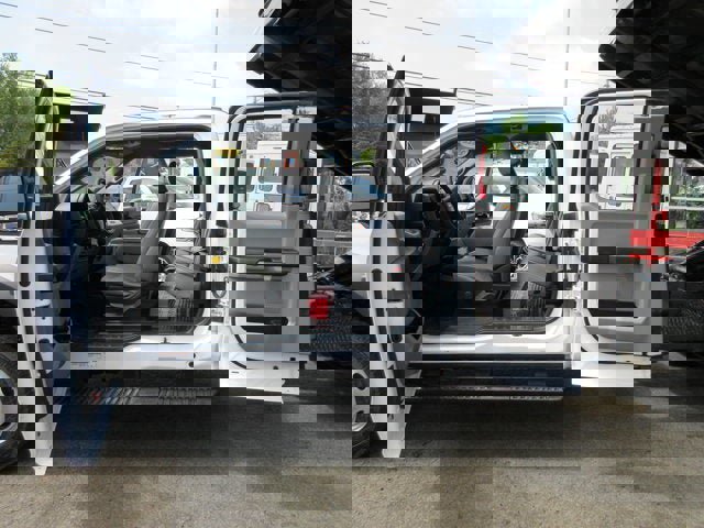 Used 2022 Ford F550 4x4 SuperCab Super Duty image 32