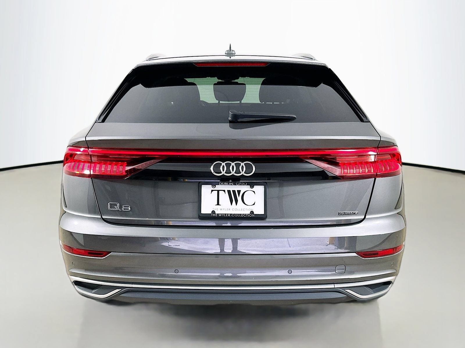 Used 2022 Audi Q8 Premium AWD/4WD image 6