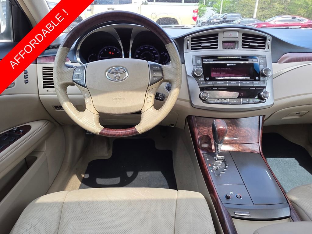 Used 2011 Toyota Avalon Limited image 7
