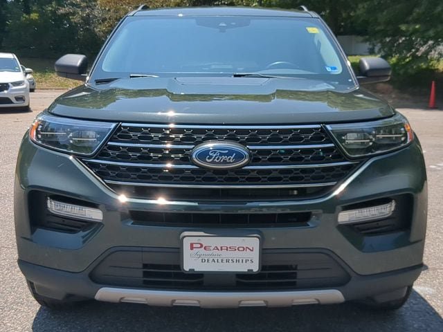 Used 2023 Ford Explorer XLT w/ Equipment Group 202A AWD/4WD image 8