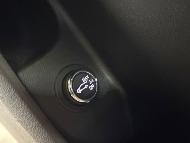 Used 2019 Cadillac XT4 Premium Luxury image 34