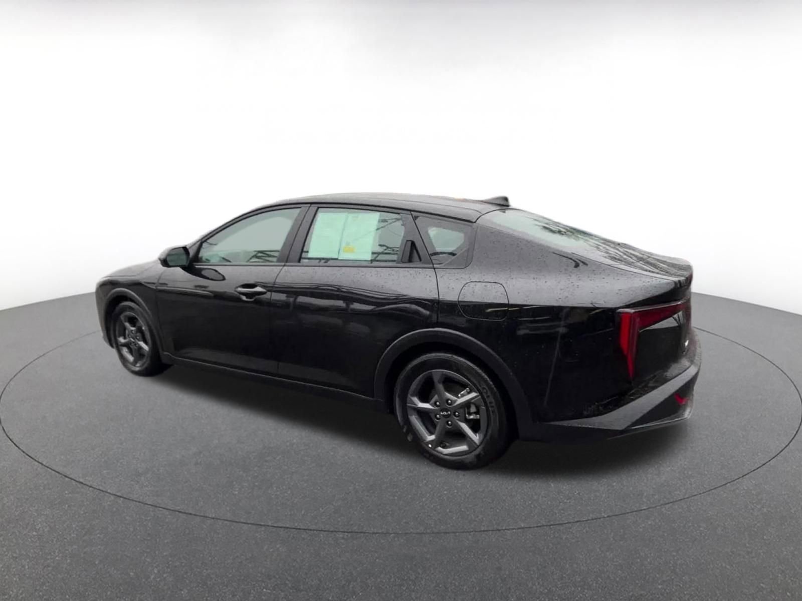 Used 2025 Kia K4 FWD image 9