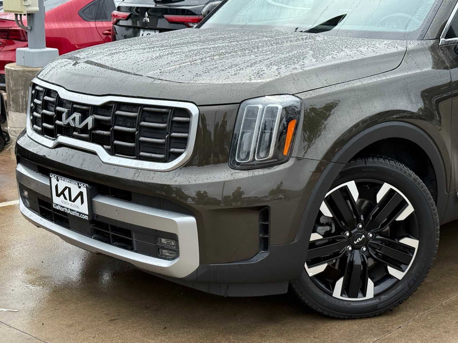 Certified 2023 Kia Telluride SX AWD/4WD image 2