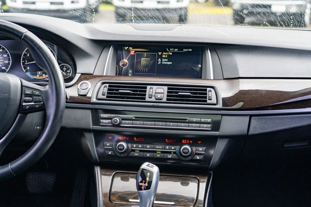Used 2015 BMW 535i Sedan RWD image 19