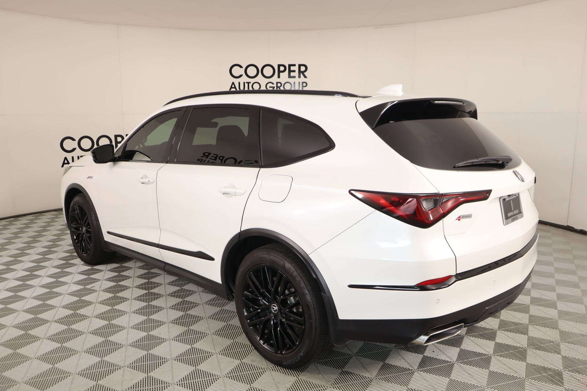 Used 2025 Acura MDX A-Spec image 23