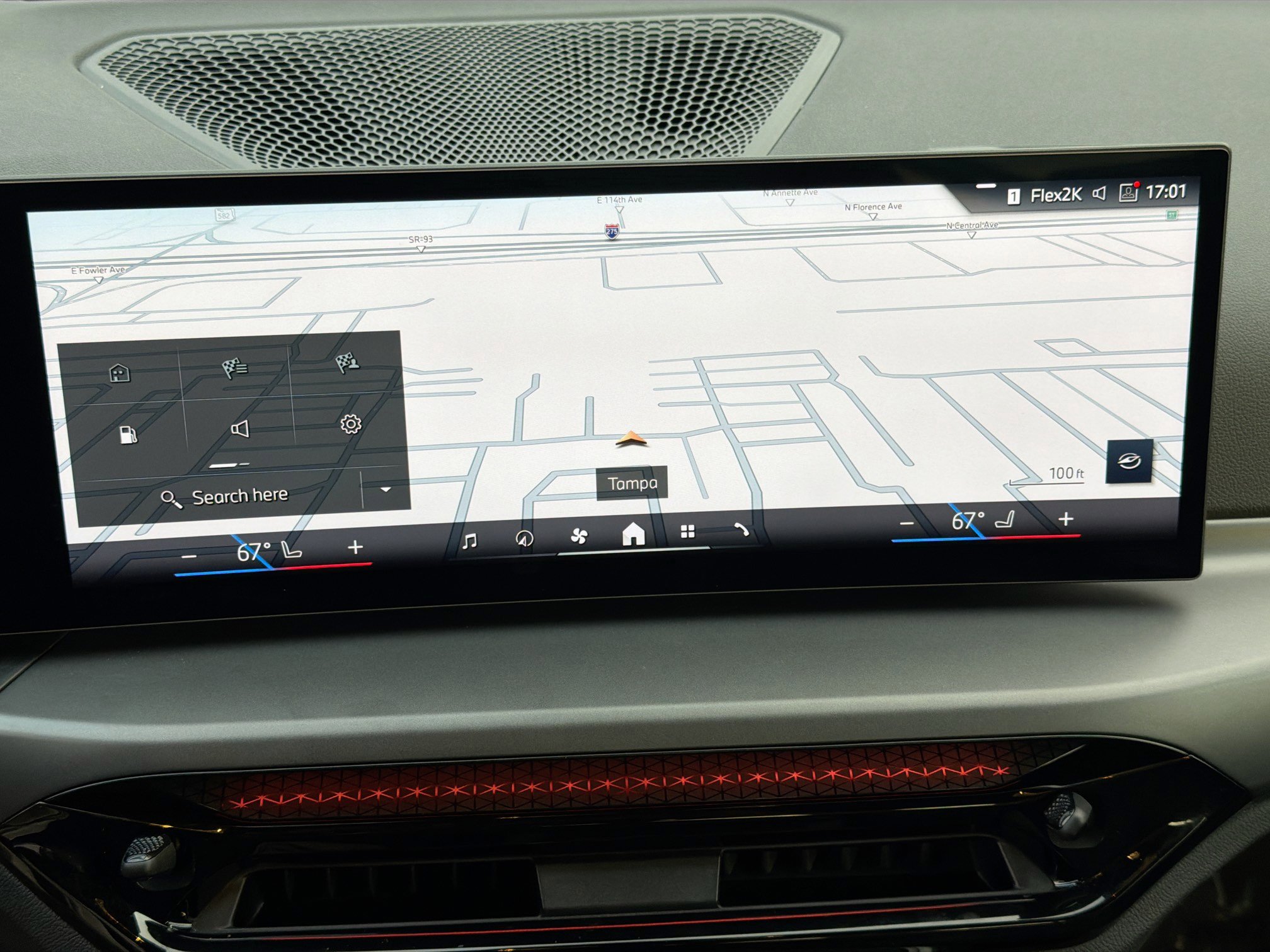 Used 2025 BMW 230i Coupe w/ M Sport Package image 31