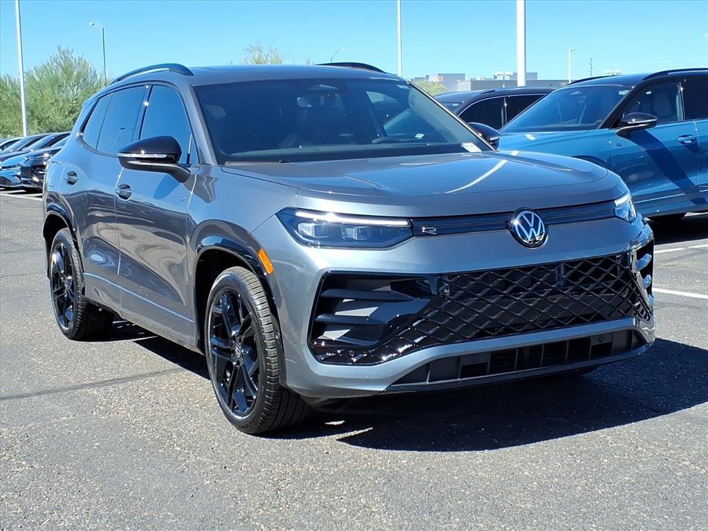 New 2026 Volkswagen Tiguan SE R-Line