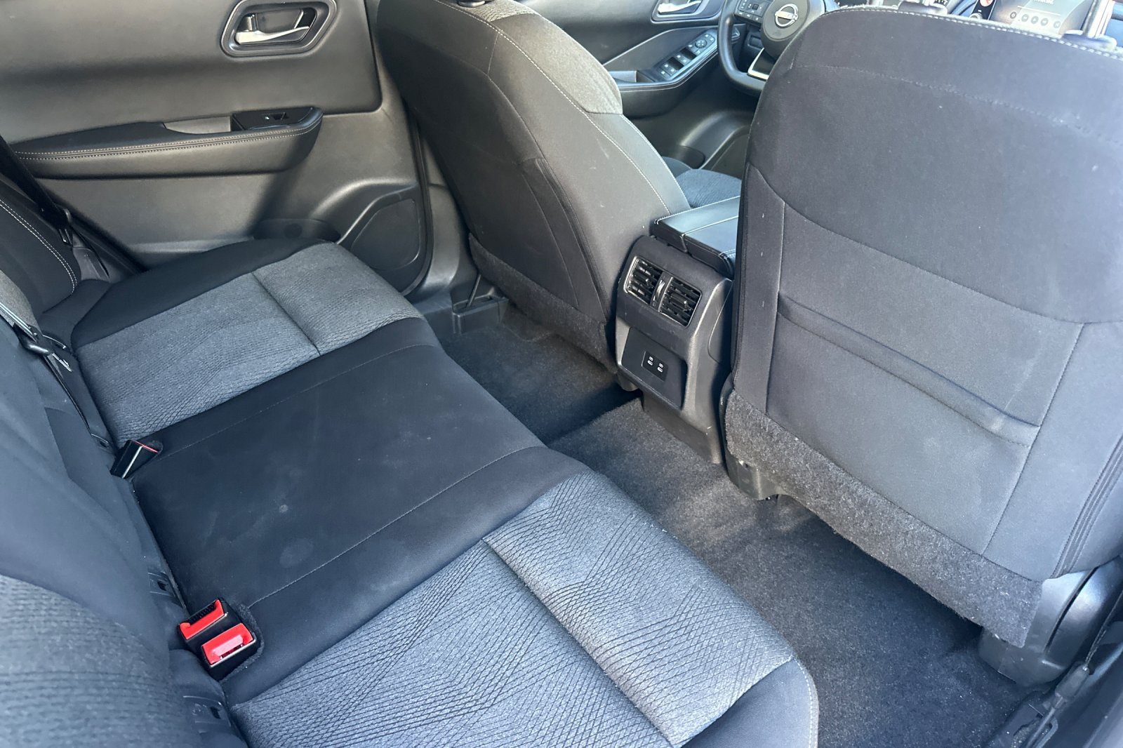 Certified 2024 Nissan Rogue SV AWD/4WD image 19