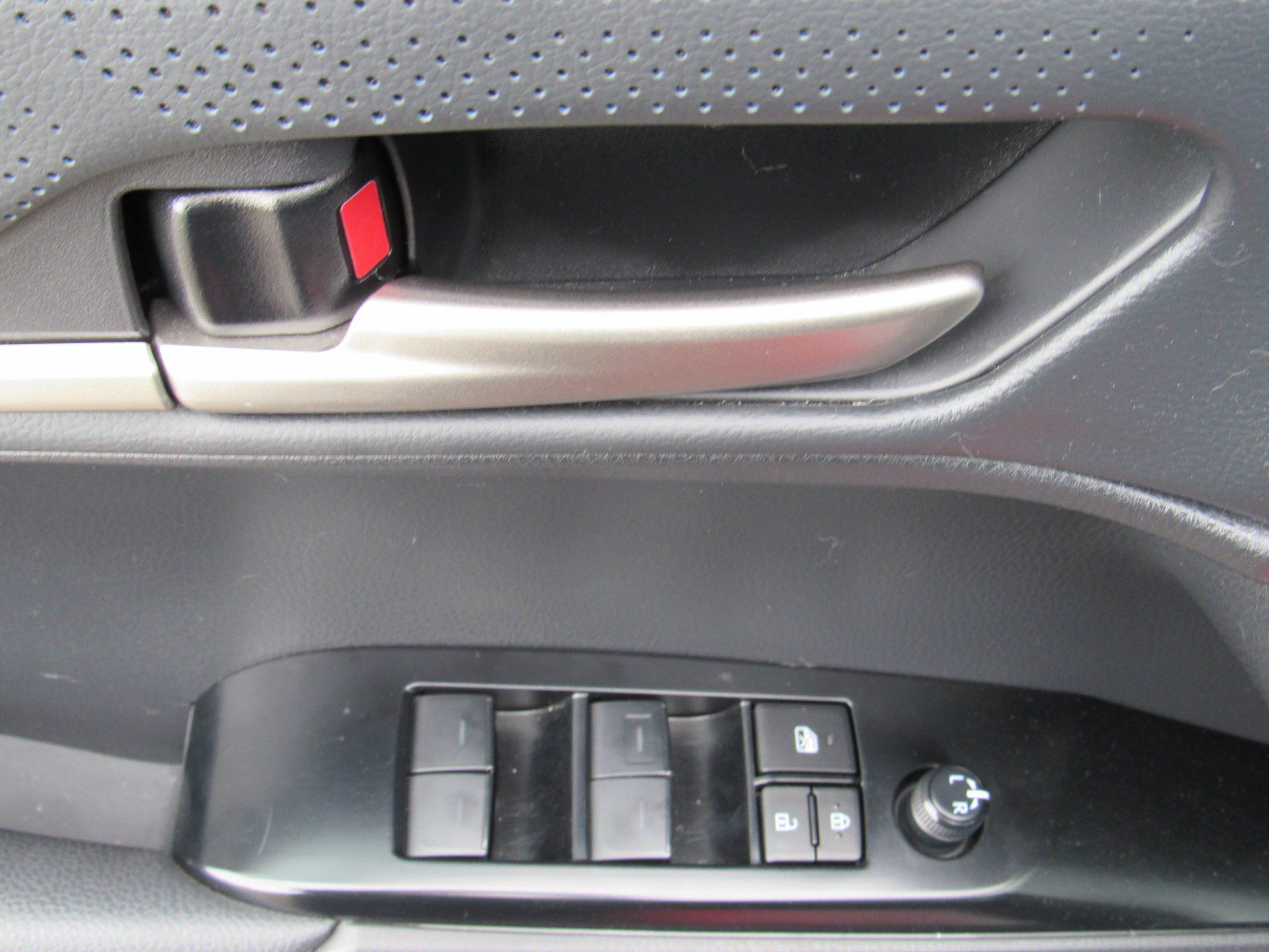 Used 2025 Toyota Camry XSE w/ Premium Package FWD image 13