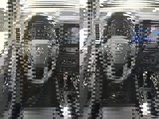 Certified 2024 Nissan Frontier SL w/ Technology Package image 16