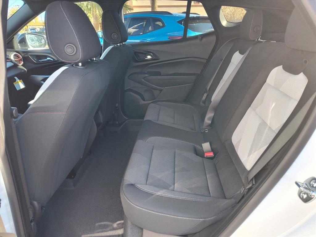 New 2026 Chevrolet Trax RS w/ Sunroof Package image 7