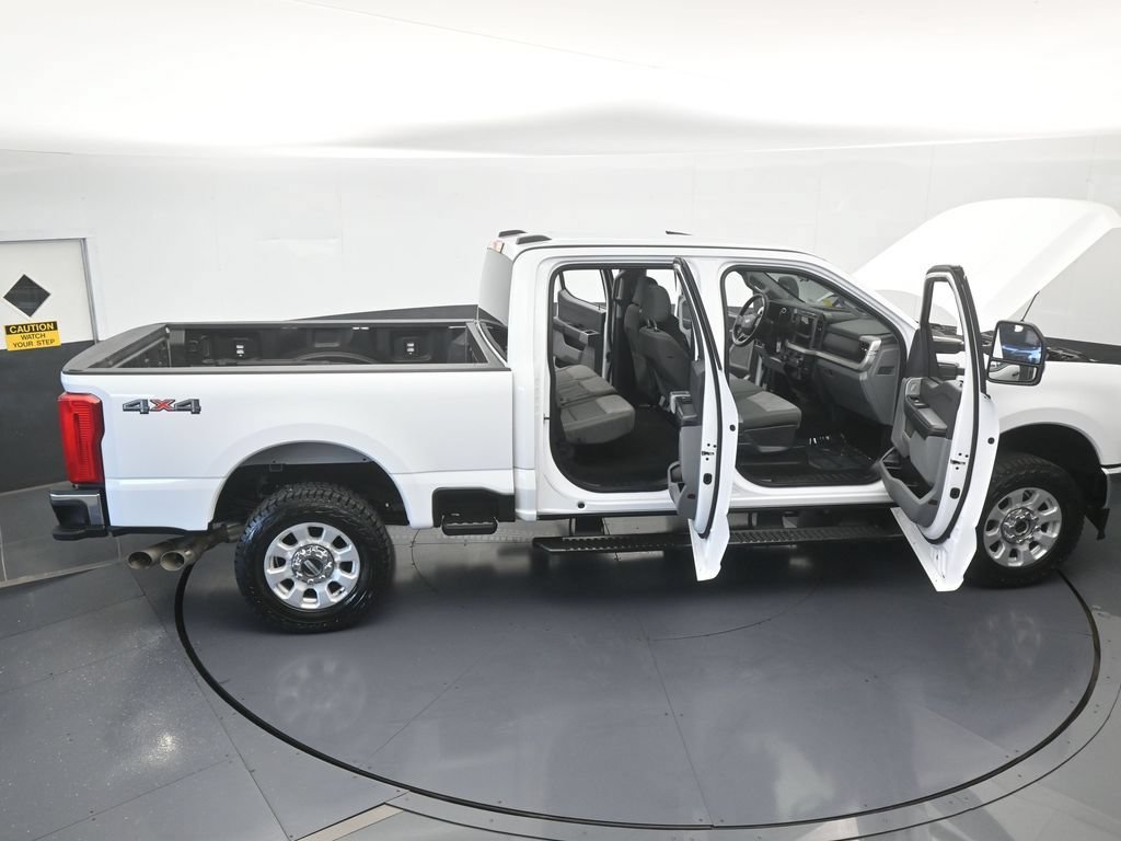 Used 2024 Ford F250 XLT AWD/4WD image 68