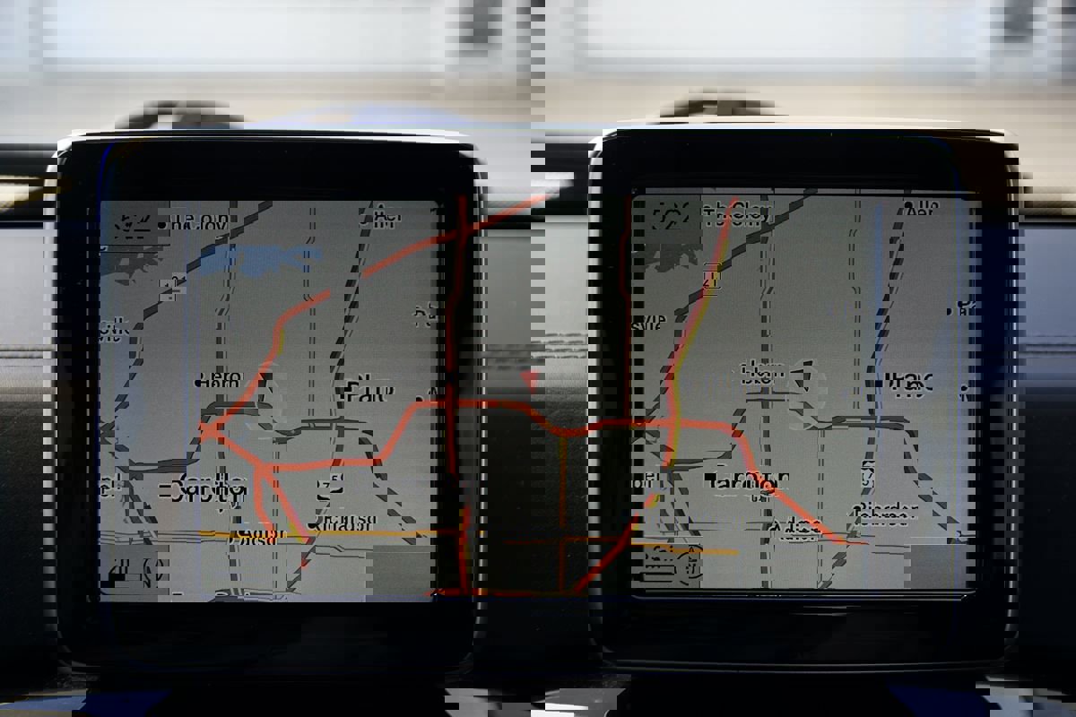 Used 2015 Mercedes-Benz G 63 AMG 4MATIC w/ PA6 Package image 22