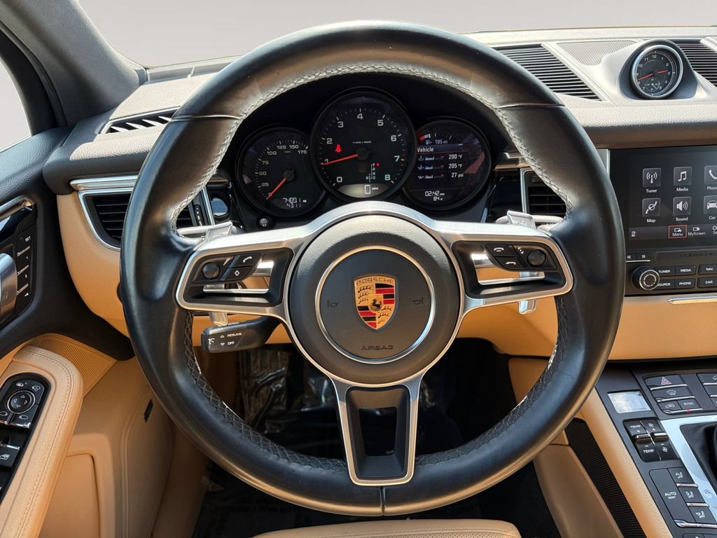 Used 2018 Porsche Macan AWD/4WD image 12
