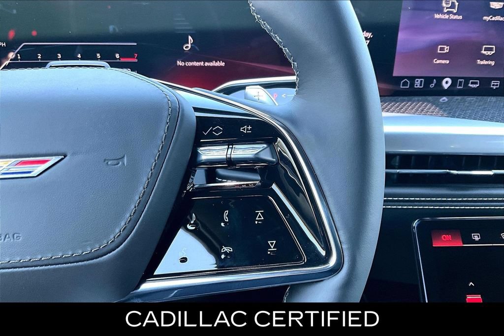 Used 2026 Cadillac Escalade ESV V AWD/4WD image 23