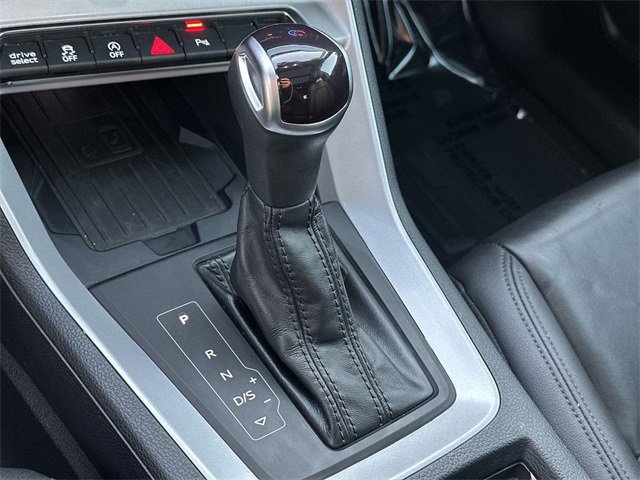 Used 2024 Audi Q3 2.0T Premium image 14