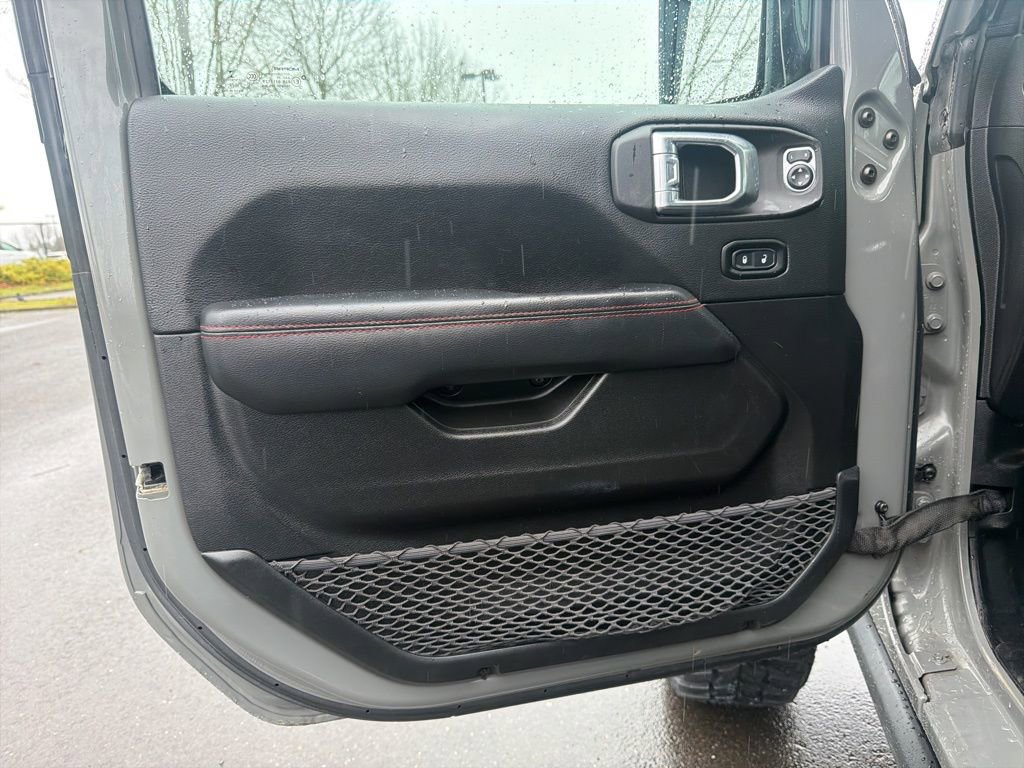 Used 2021 Jeep Gladiator Rubicon w/ Uconnect 4C Nav & Sound Group AWD/4WD image 15