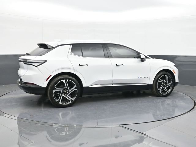 New 2026 Chevrolet Equinox EV LT image 14