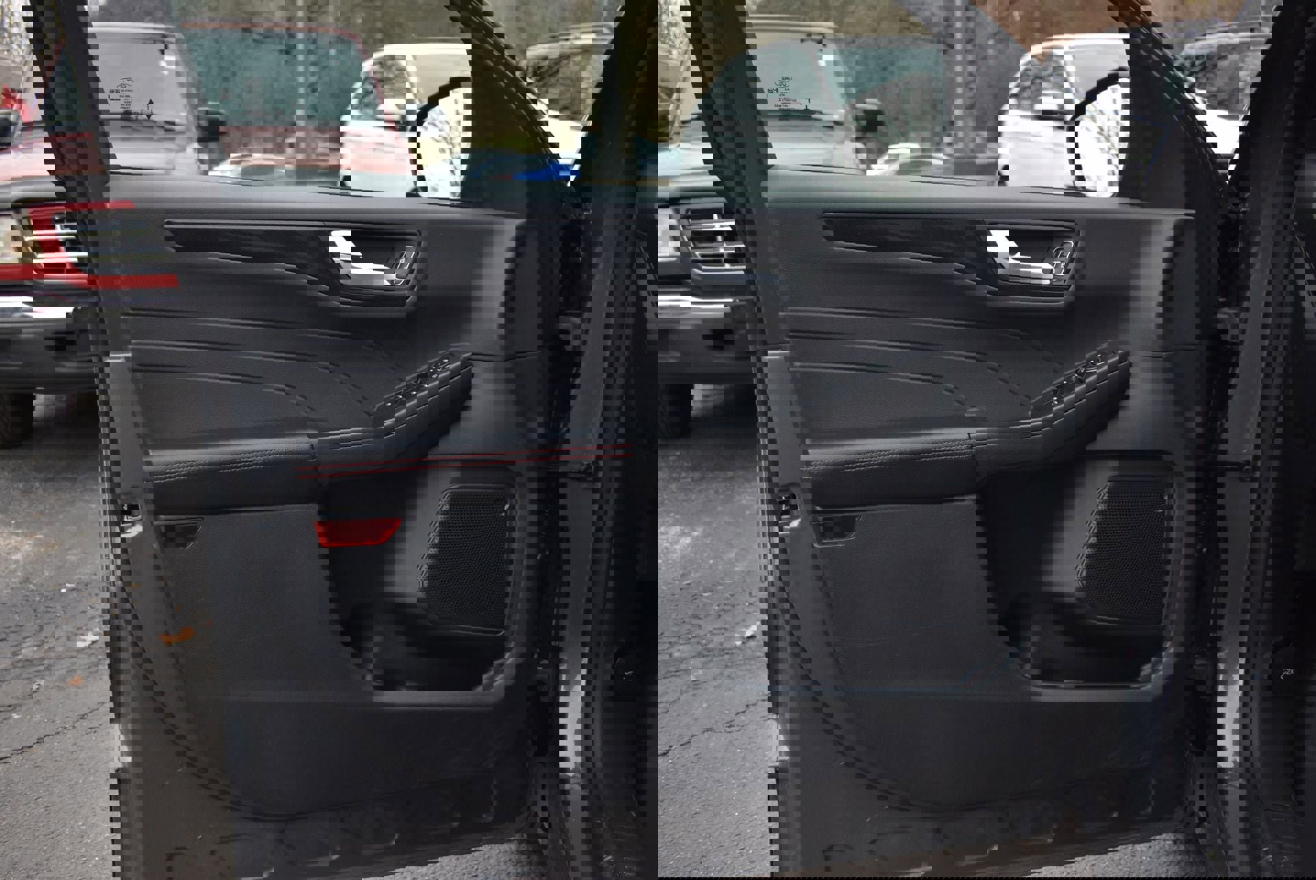 Used 2025 Ford Escape ST-Line Select image 11