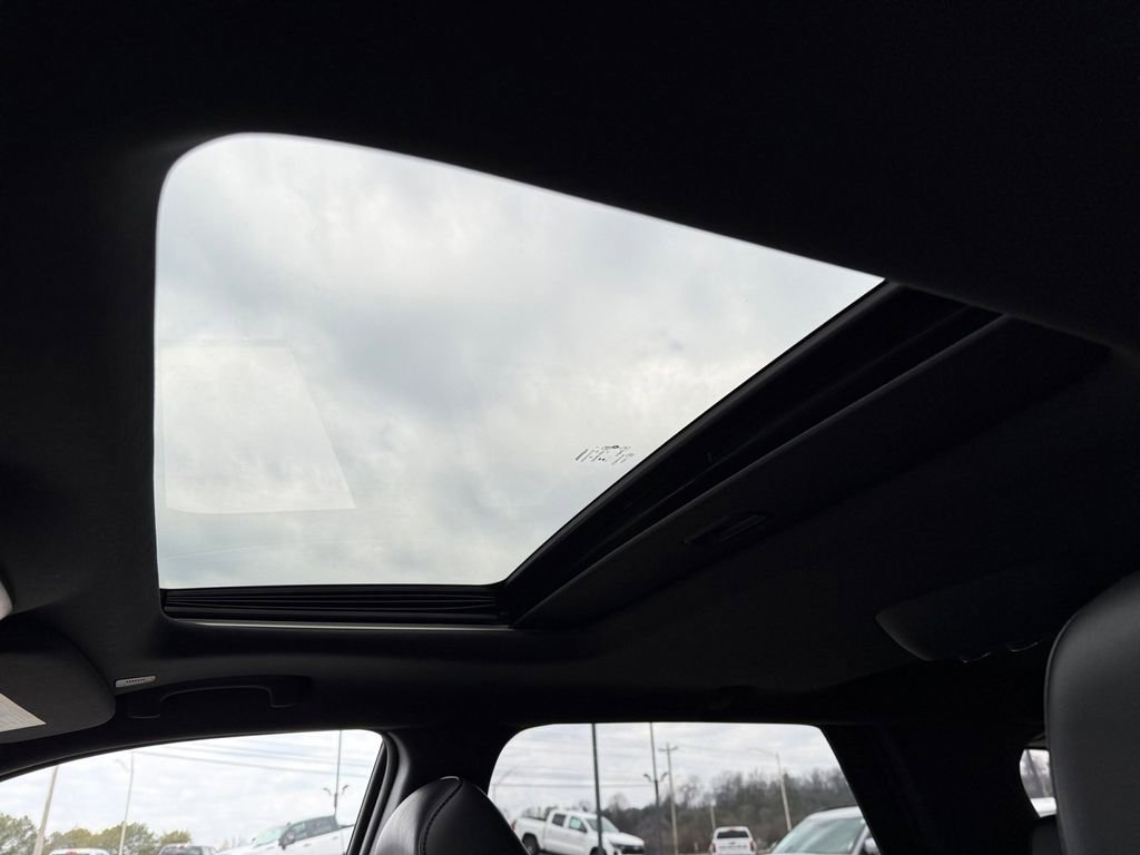 Used 2024 Dodge Durango GT image 25