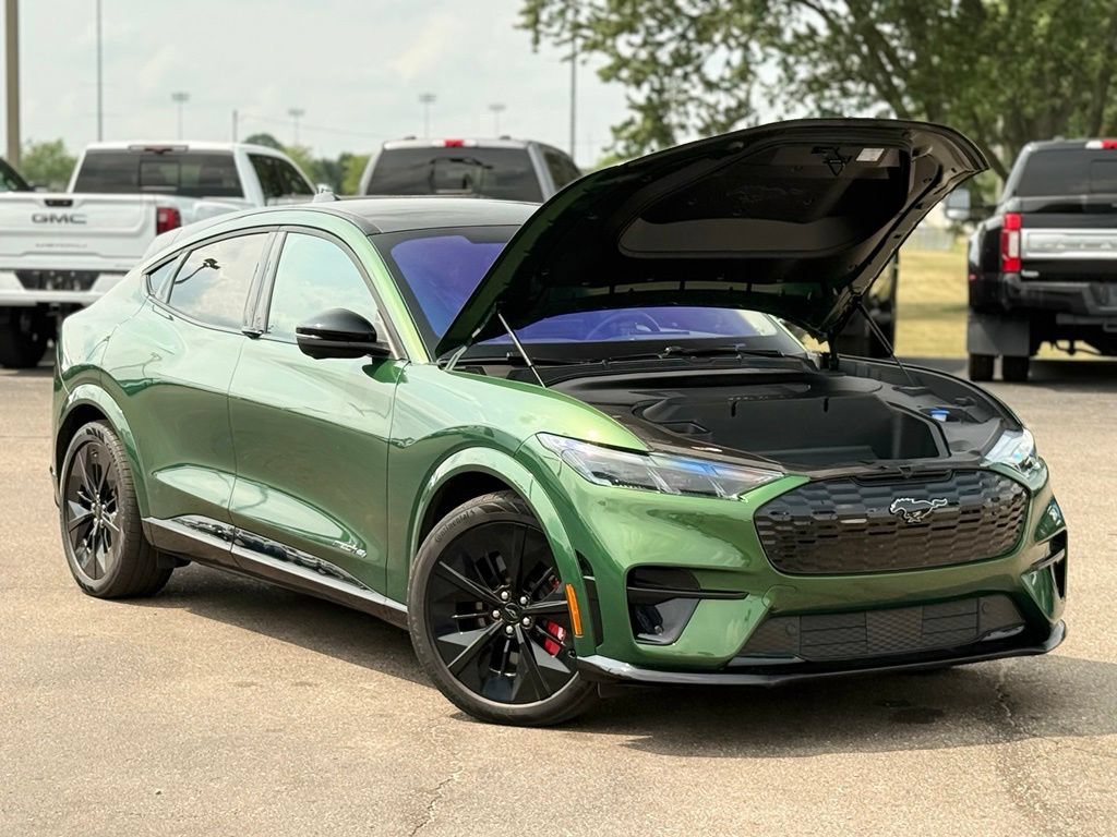 Used 2025 Ford Mustang Mach-E GT AWD/4WD image 44