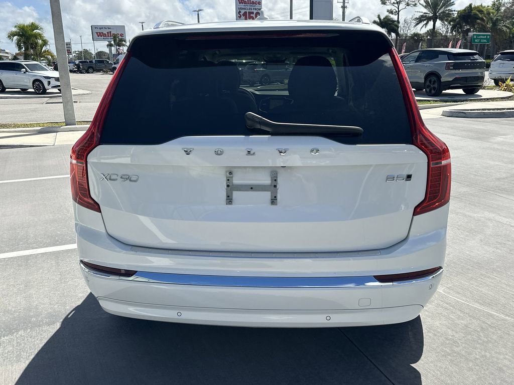 Used 2025 Volvo XC90 B5 Plus w/ Protection Package Premier image 7