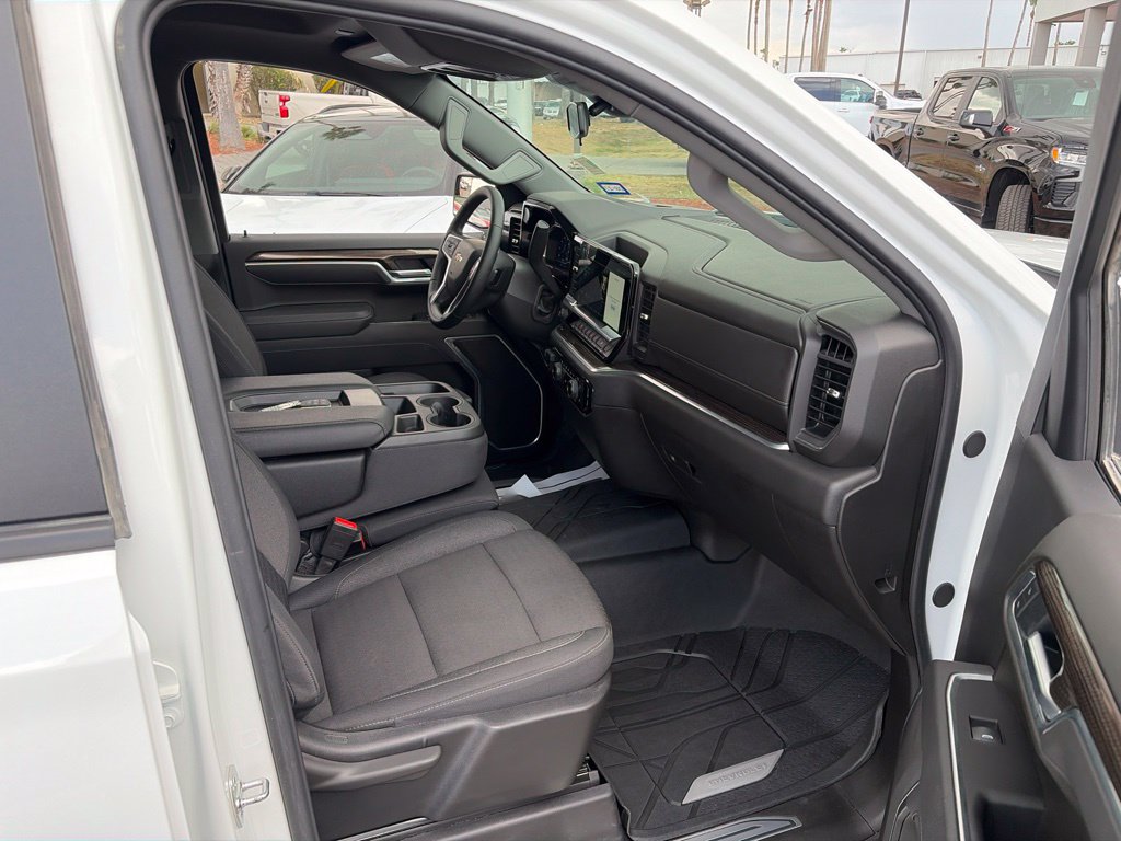 Used 2025 Chevrolet Silverado 1500 LT RWD image 11