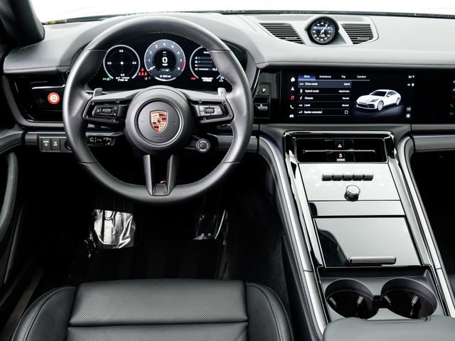 Certified 2025 Porsche Panamera 4 image 19