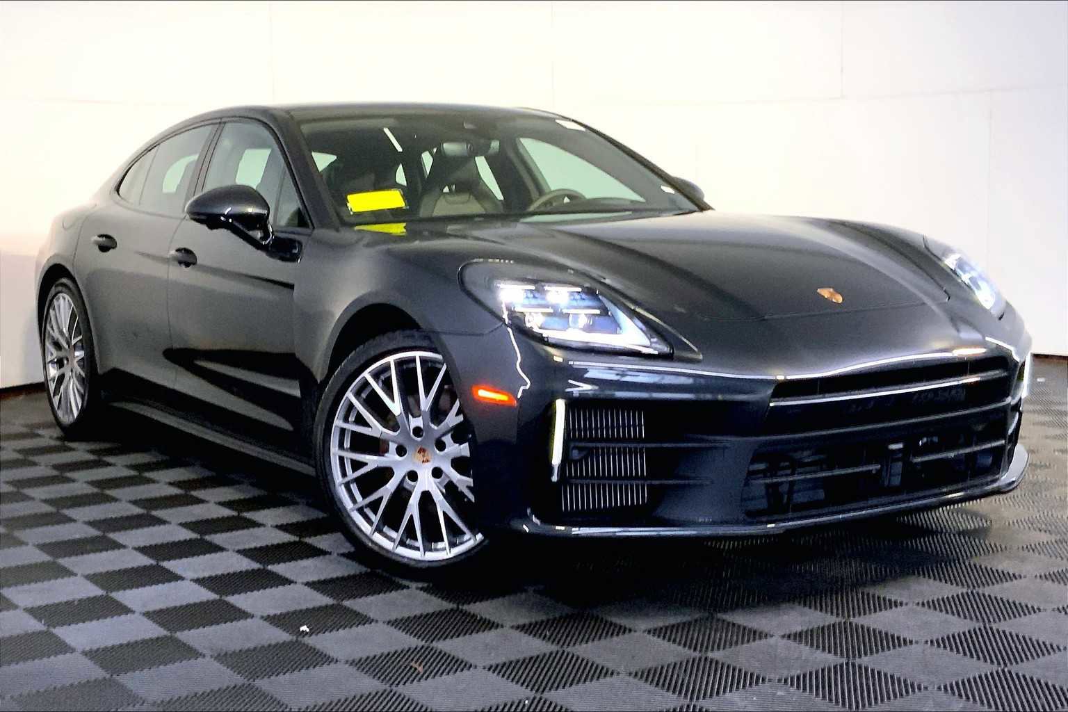 New 2026 Porsche Panamera 4 image 9