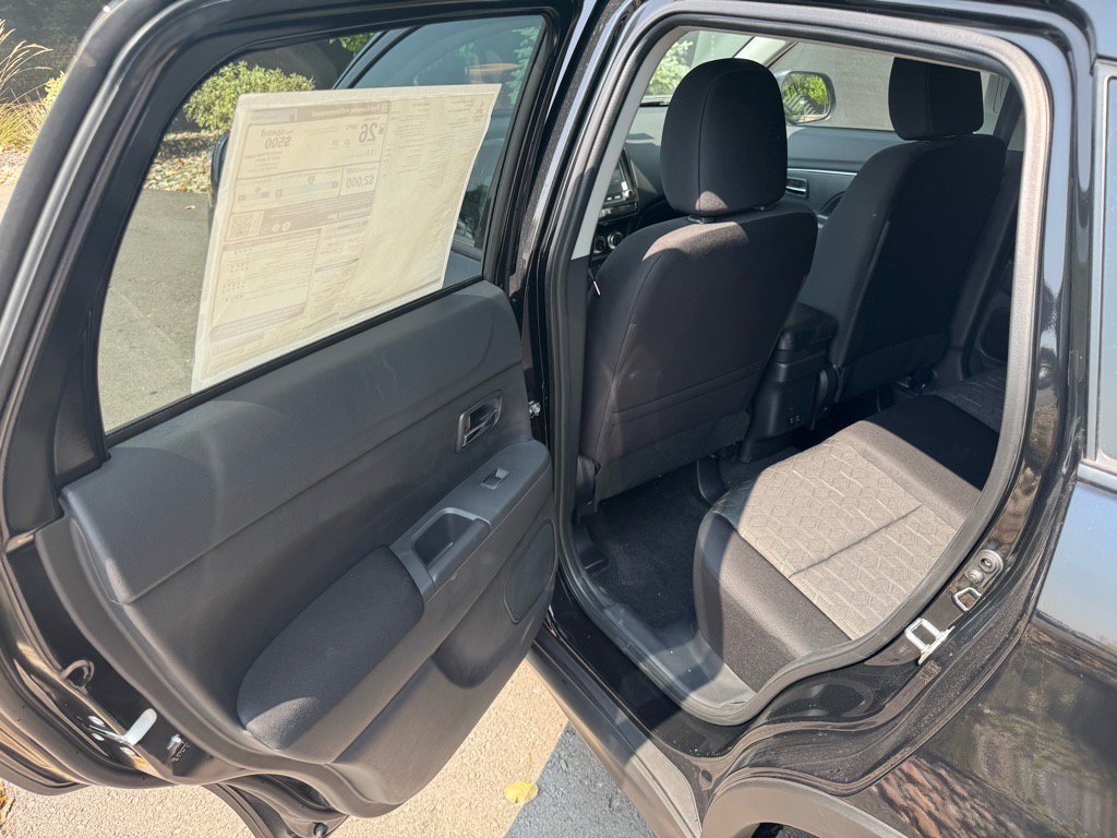 New 2025 Mitsubishi Outlander Sport LE image 17
