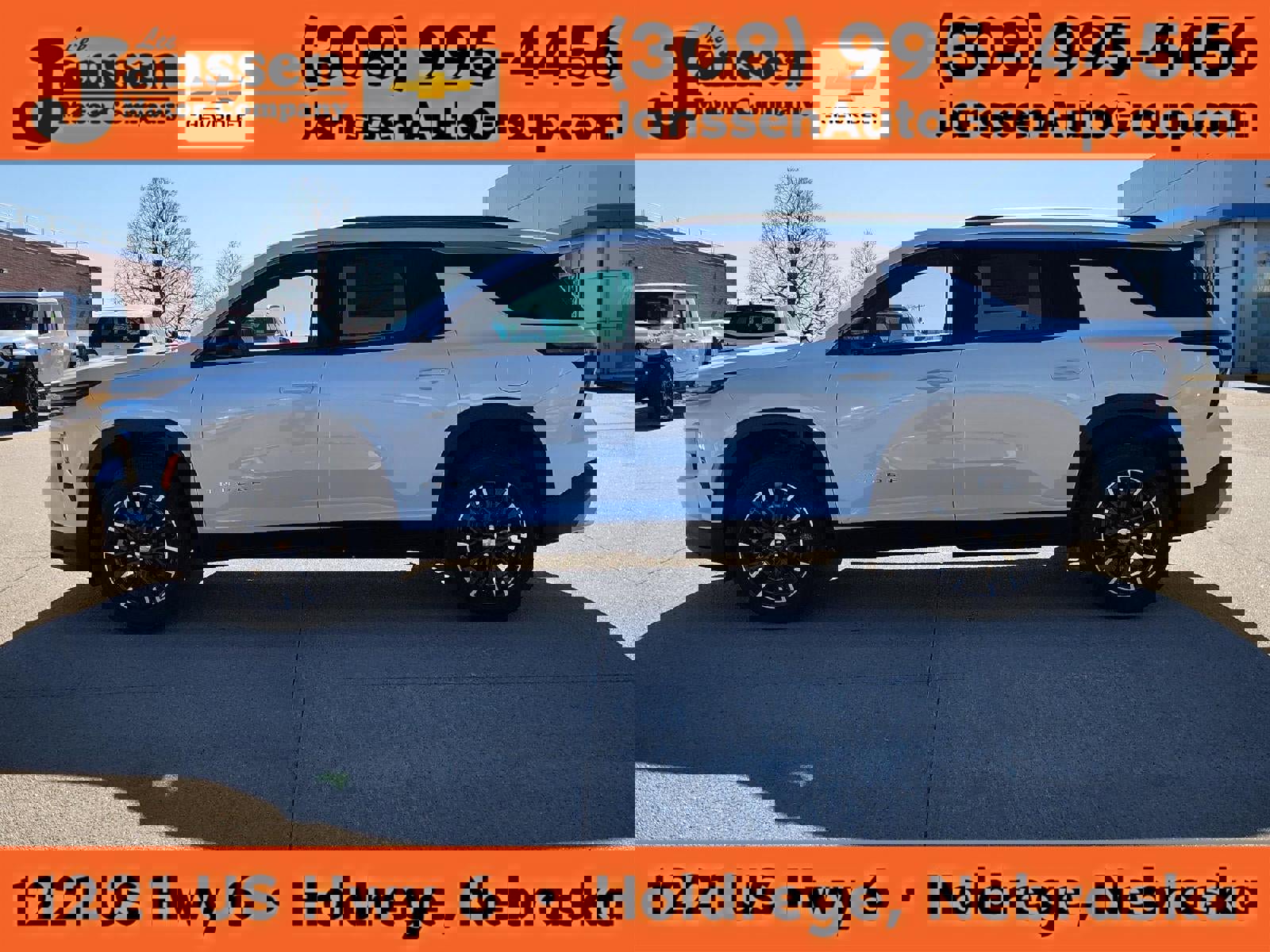 Used 2025 Chevrolet Equinox LT image 1