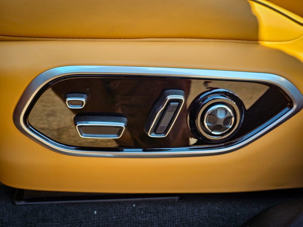 New 2026 Jeep Grand Cherokee Summit image 17